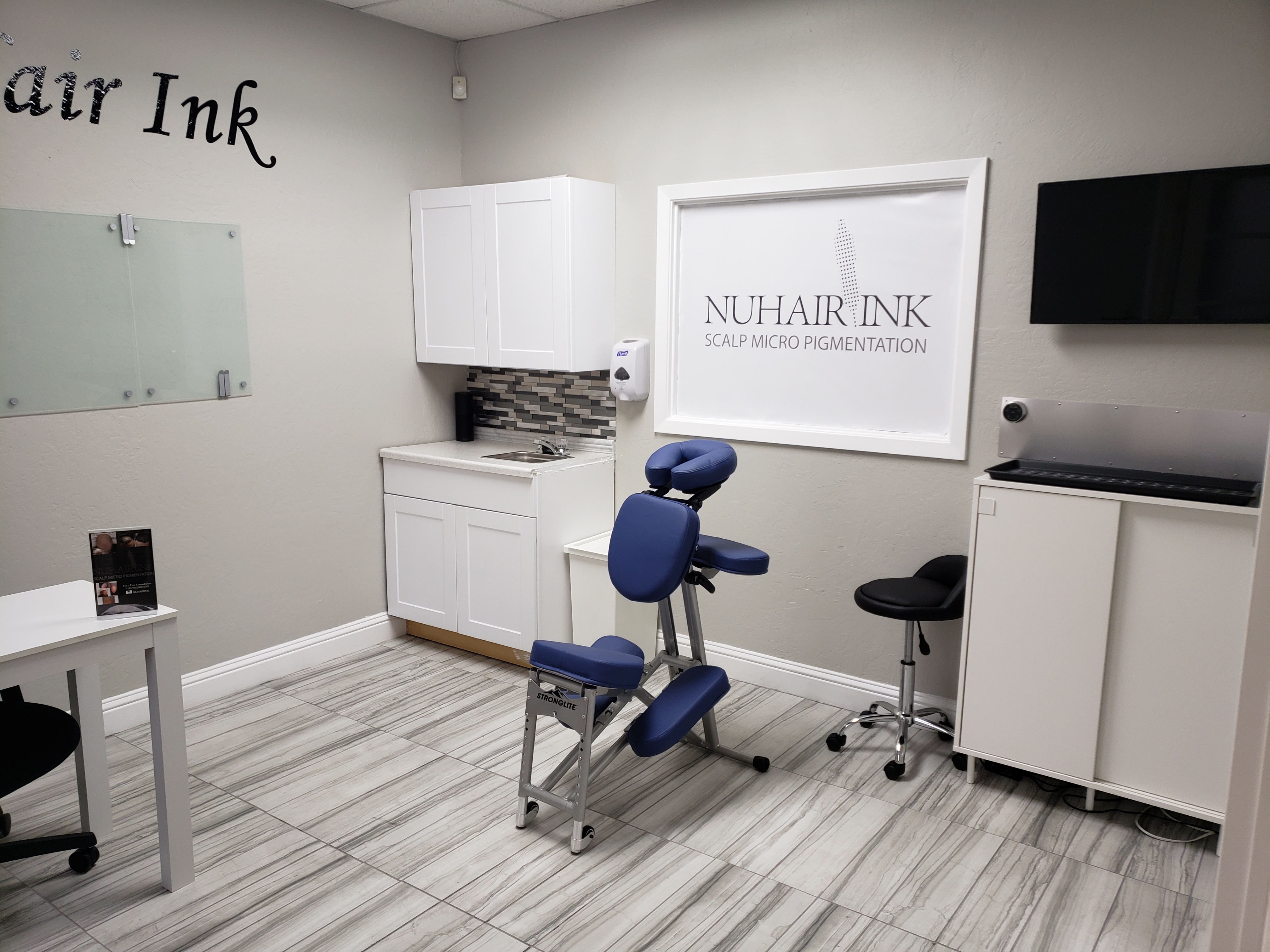 NuHair Ink Scalp MicroPigmentation & Aesthetic Clinic of Sacramento | 901 Sunrise Ave A19, Roseville, CA, 95661 | +1 (916) 800-8305