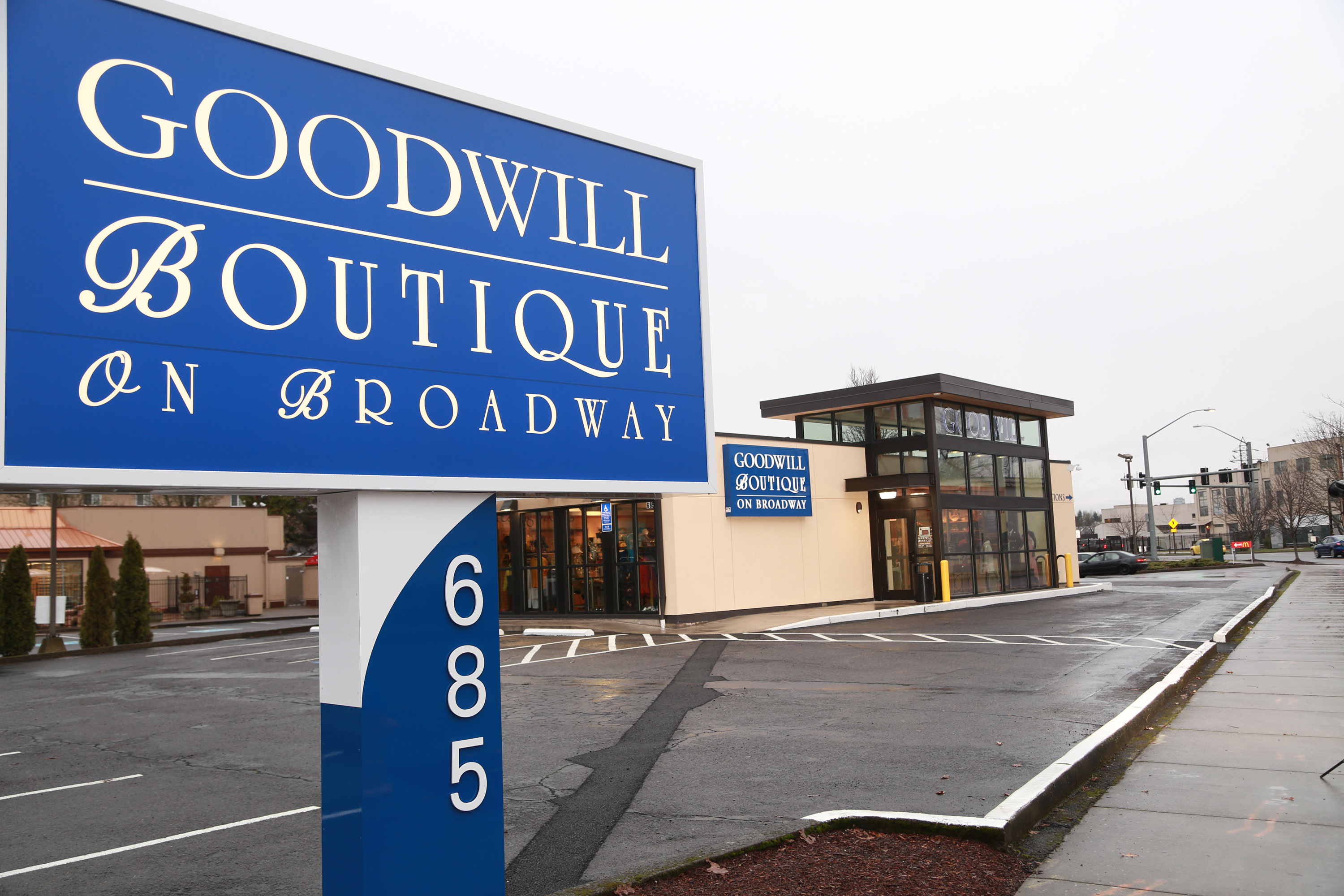 Goodwill Boutique on Broadway Retail Store and Donation Center | 685 E Broadway, Eugene, OR, 97401 | +1 (541) 344-1029
