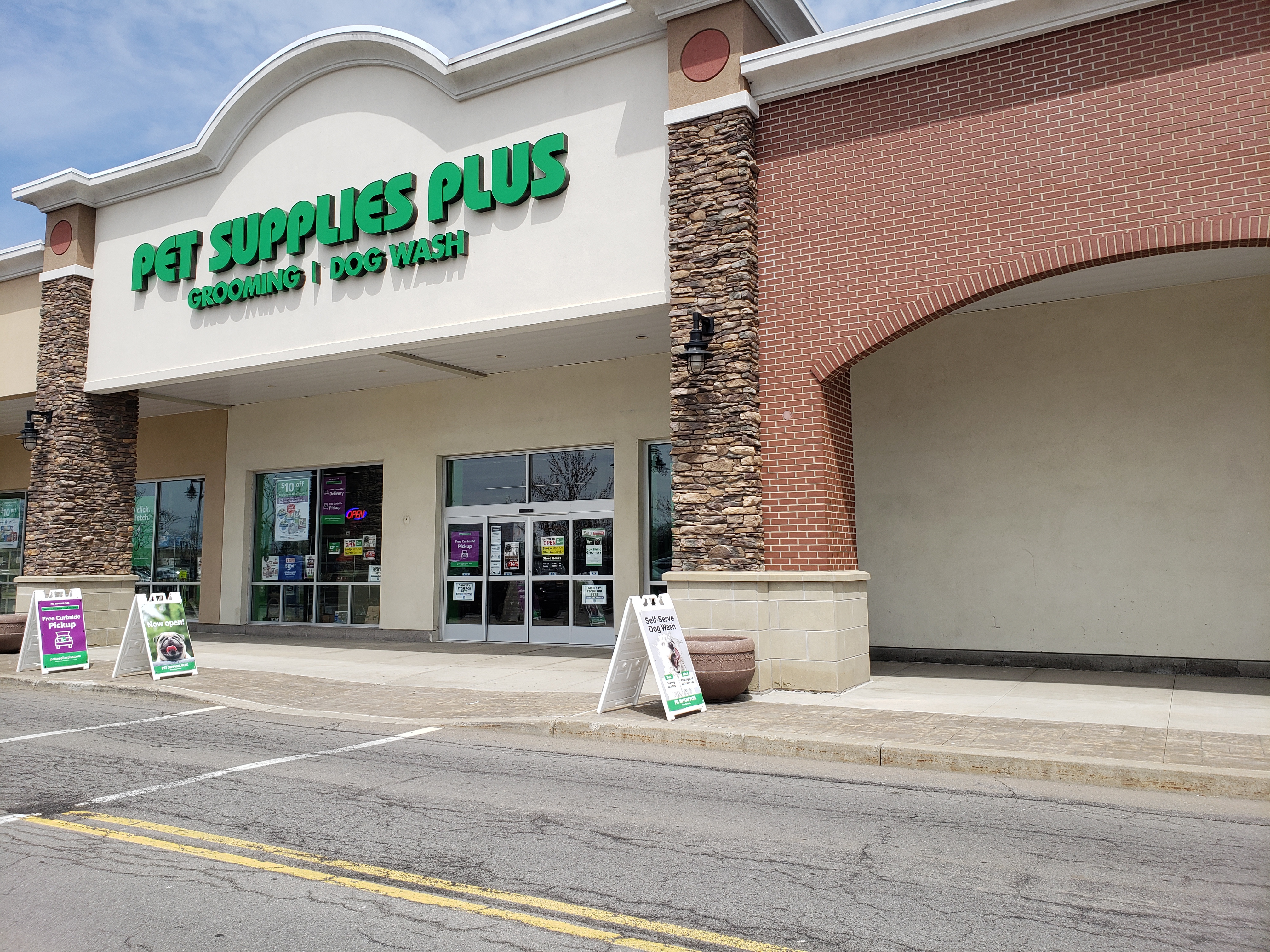 Pet Supplies Plus Baytowne NY Pet supply store in Webster NY