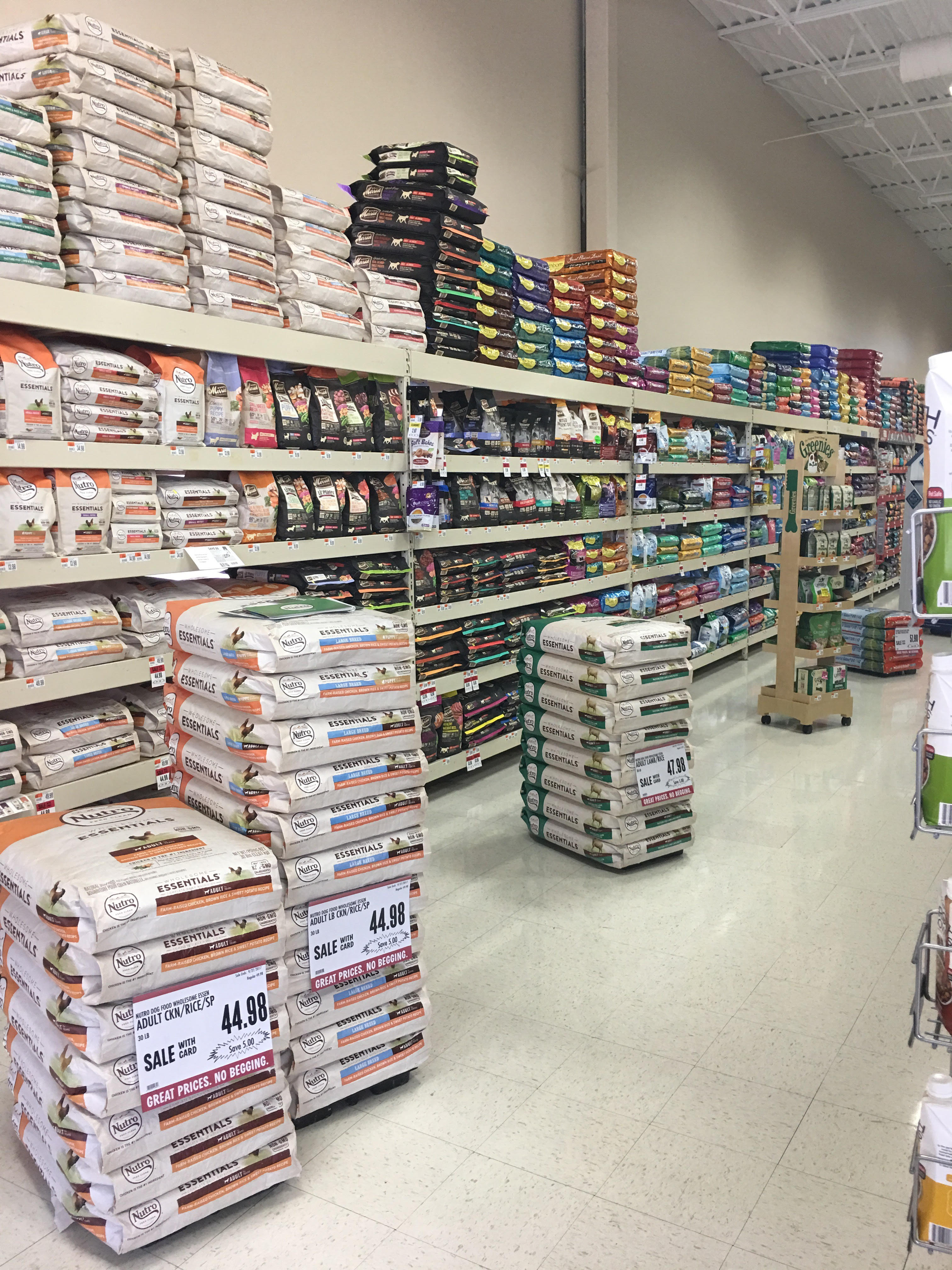 Pet Supplies Plus Grandville Pet store in Grandville MI