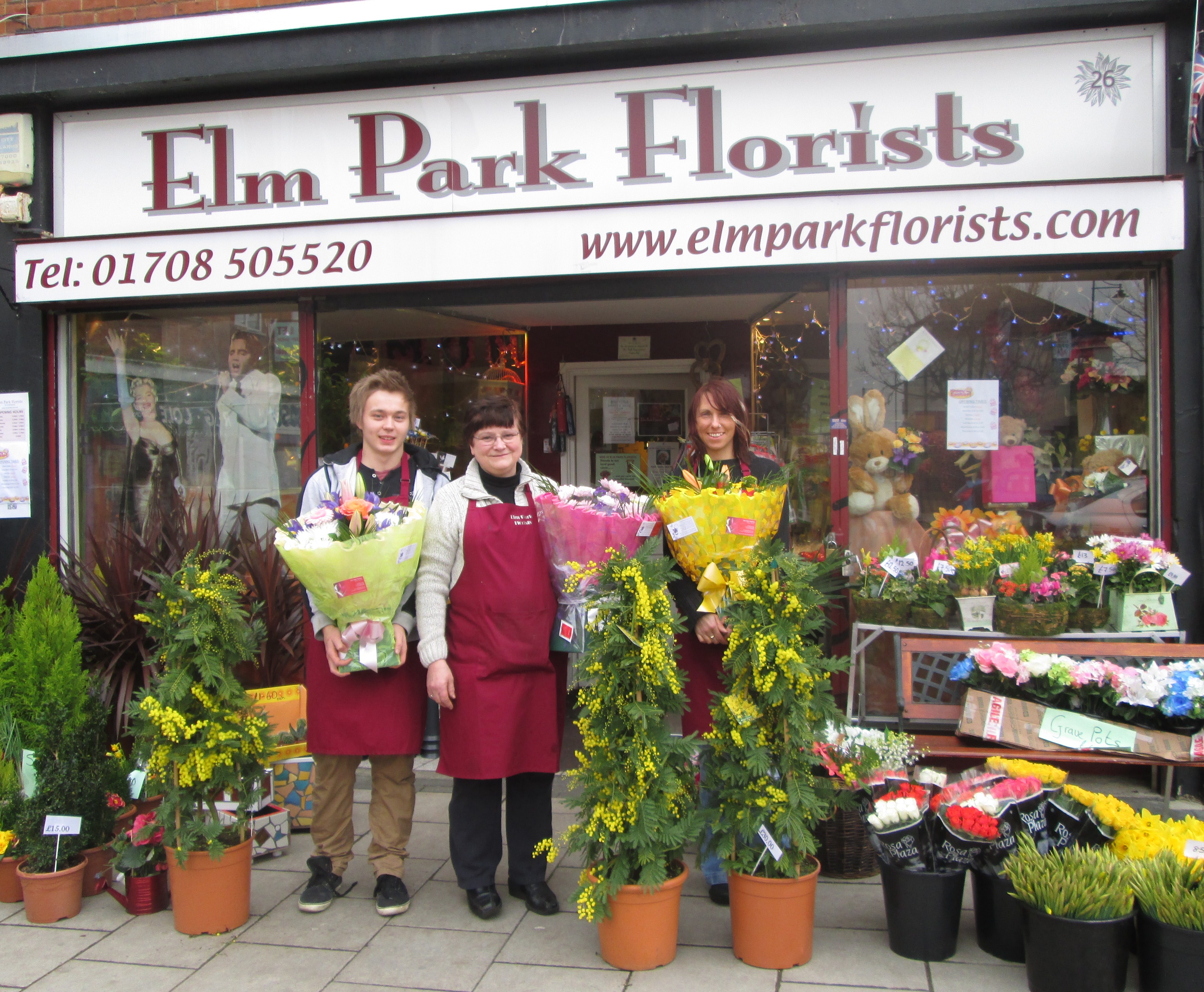 Elm Park Florists | 26 Station Parade Elm Park, Hornchurch RM12 5AB | +44 1708 505520